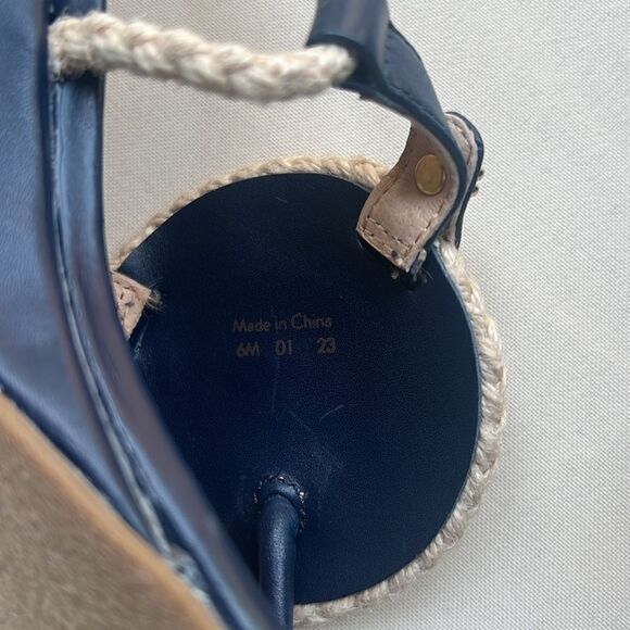 Jack Rogers Reef Edge Leather Sandal in Blue Size 6 - Picture 13 of 14